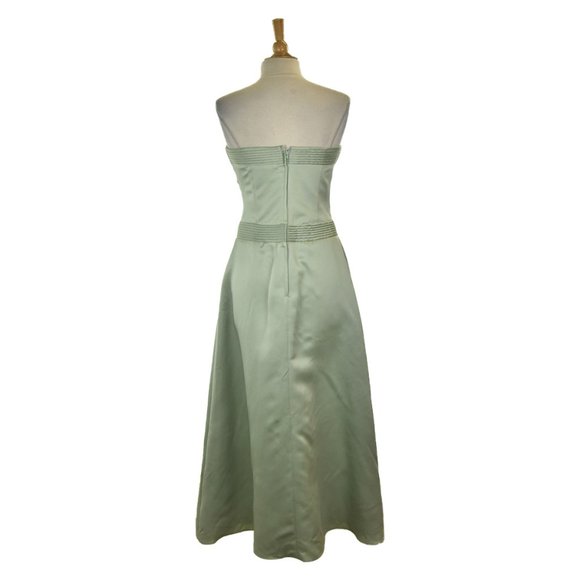 Jordan Gown 10 Green - Picture 2 of 2